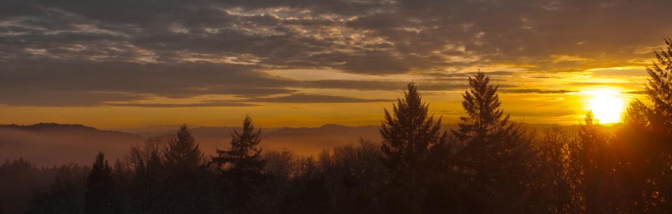 Photo of sunrise in Roseburg, Oregon