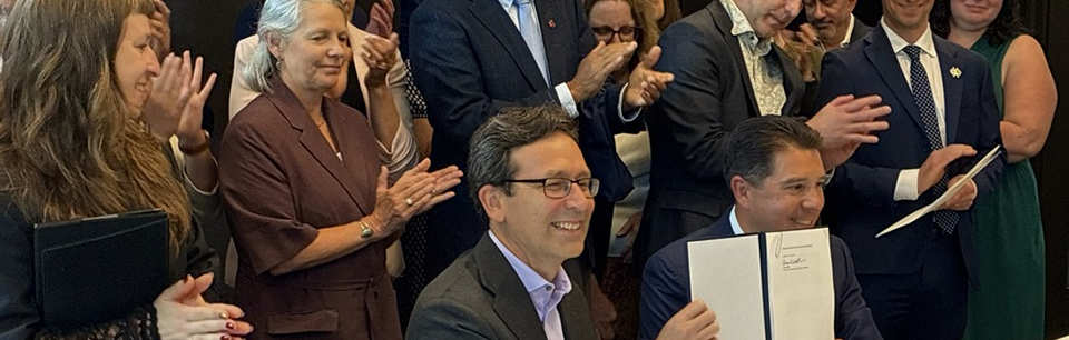 WA Gov. Bob Ferguson signs agreement linking WA, CA and QC carbon markets