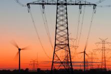 wind power and transmission lines